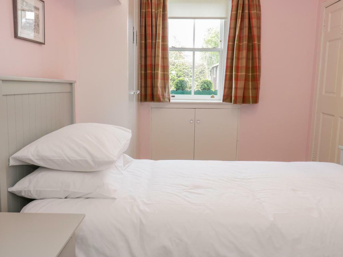 Iona Cottage Duns Luaran gambar